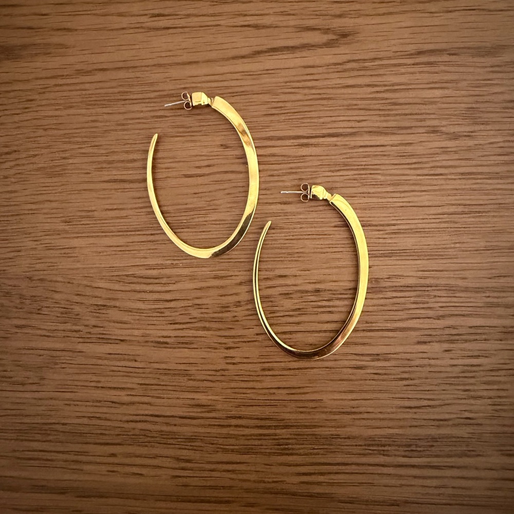 India Hicks Shiny Gold Oval Hoop Earrings